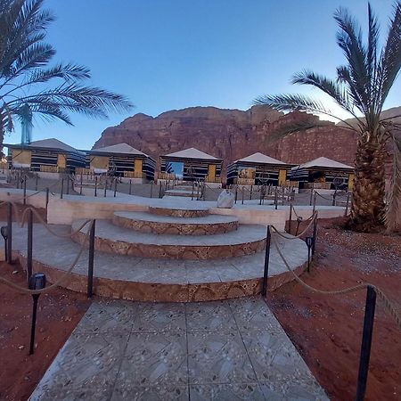 Falling Stars Camp Wadi Rum Exterior photo