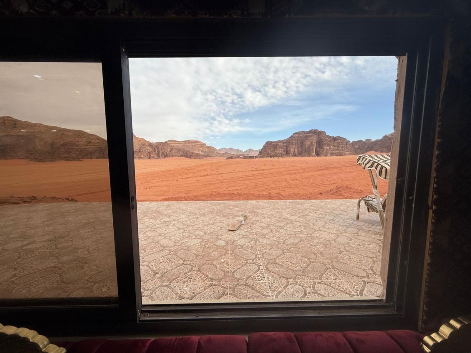Falling Stars Camp Wadi Rum Exterior photo