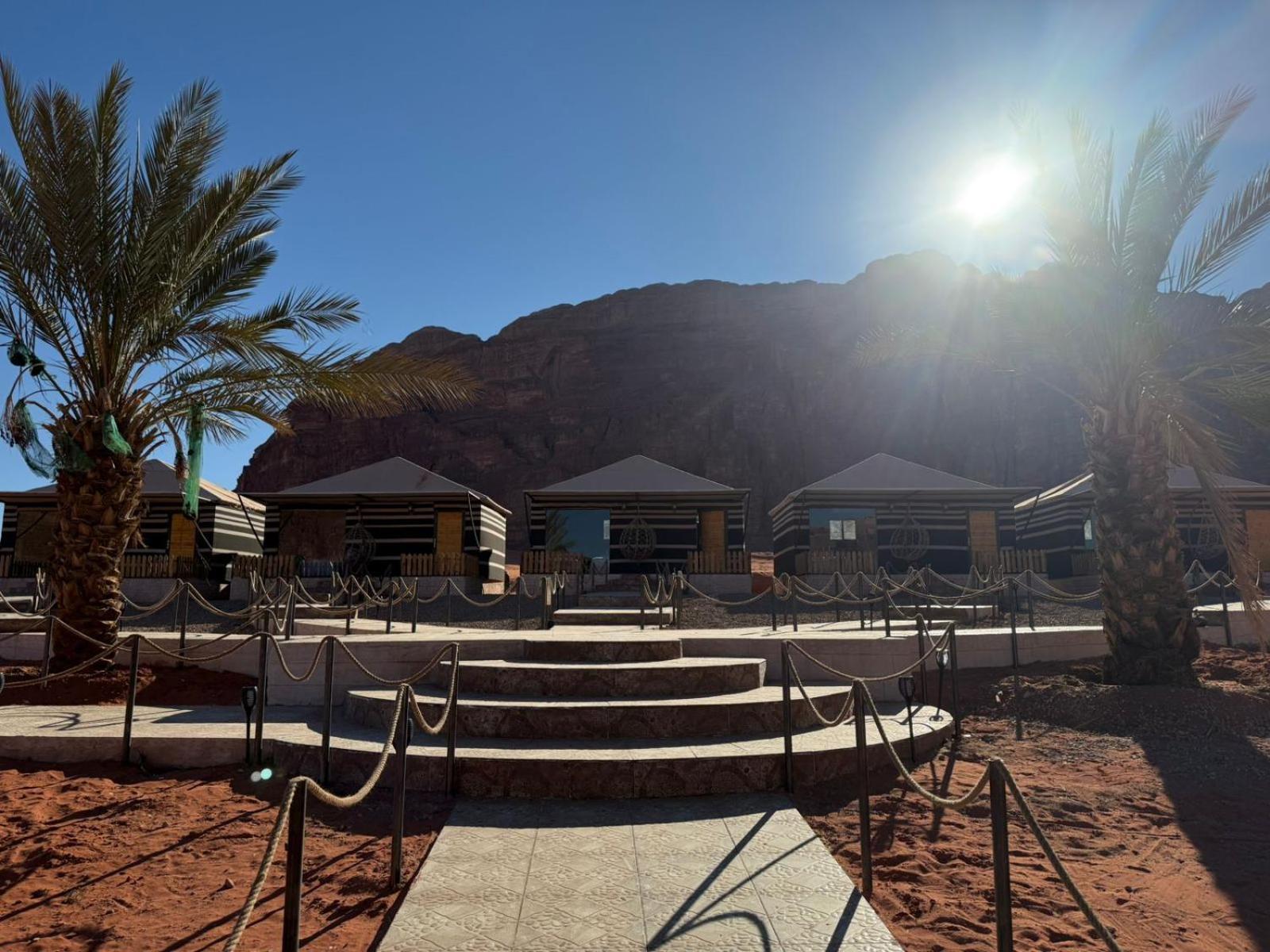 Falling Stars Camp Wadi Rum Exterior photo