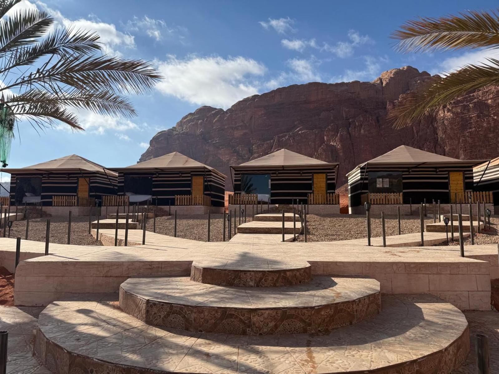 Falling Stars Camp Wadi Rum Exterior photo